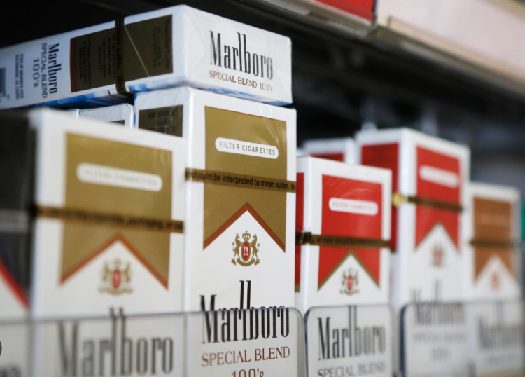 Philip Morris в IV квартале увеличил чистую прибыль на 15%
