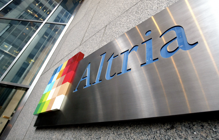 Altria ведет переговоры о покупке стартапа в сфере вейпинга NJOY за не менее чем $2,75 миллиарда долларов и продаже своей доли в Juul